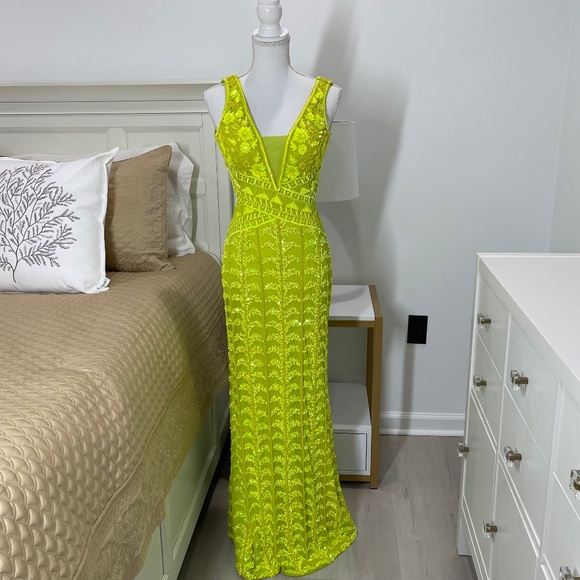 Rachel Allan Neon Green Prom Dress Size 6 - Picture 4 of 14